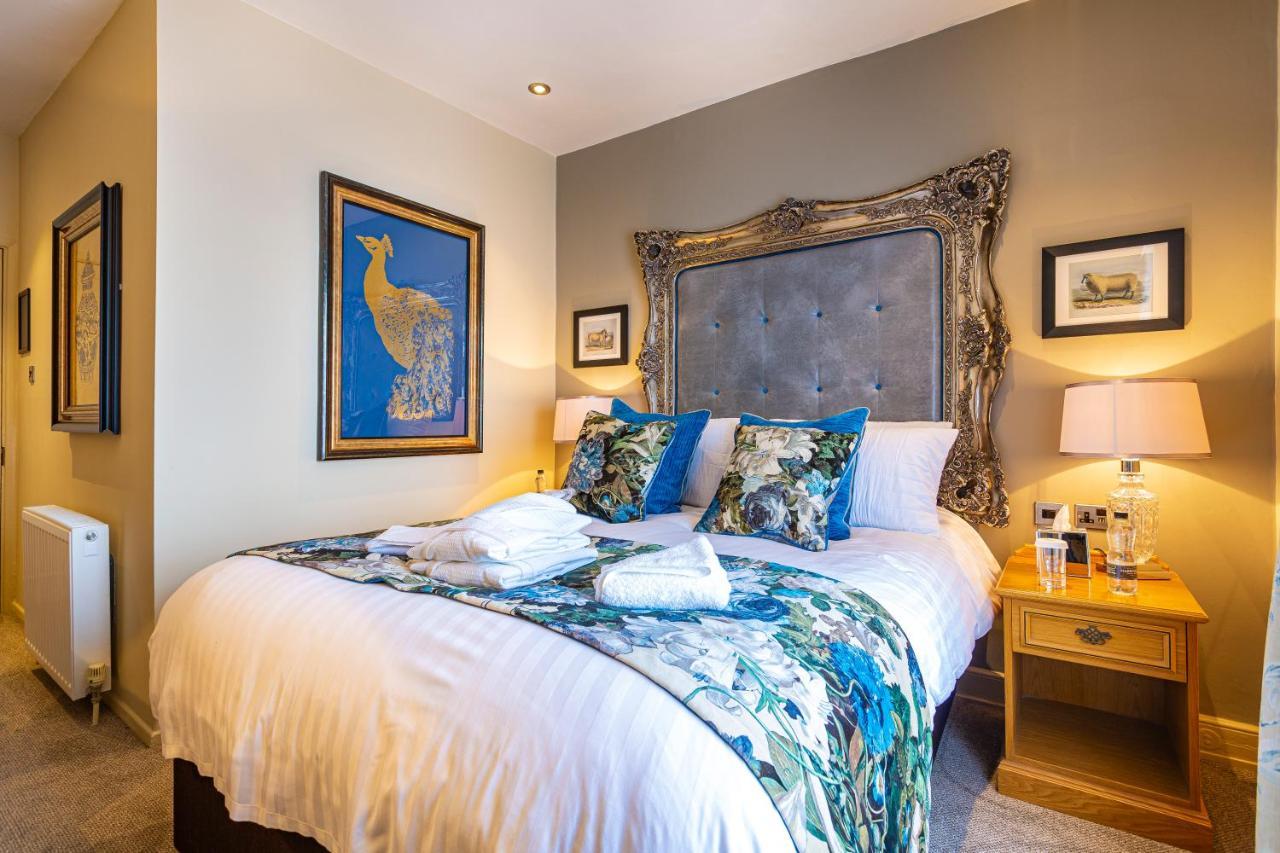 The Rutland Arms Hotel, Bakewell, Derbyshire Buitenkant foto