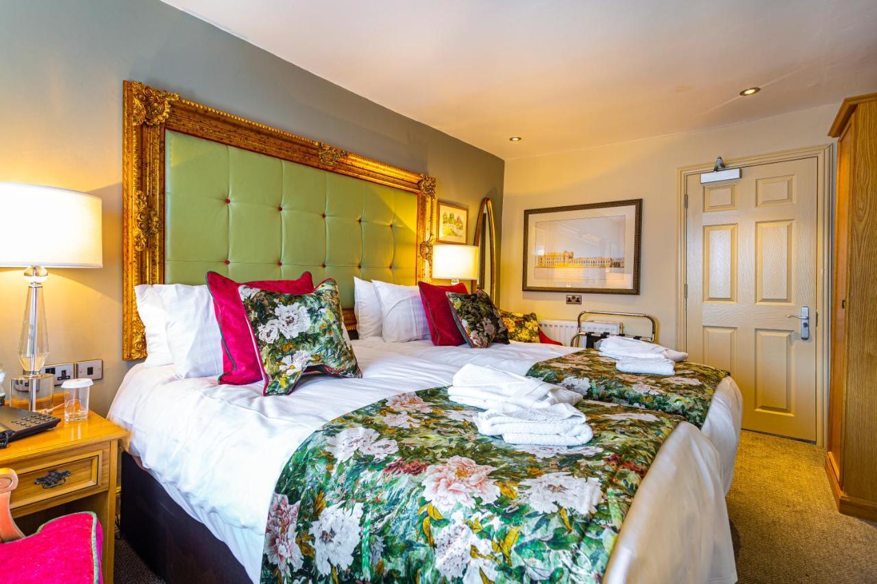 The Rutland Arms Hotel, Bakewell, Derbyshire Buitenkant foto