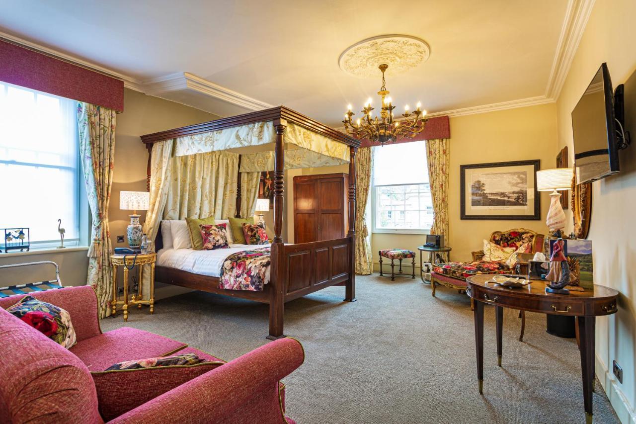 The Rutland Arms Hotel, Bakewell, Derbyshire Buitenkant foto