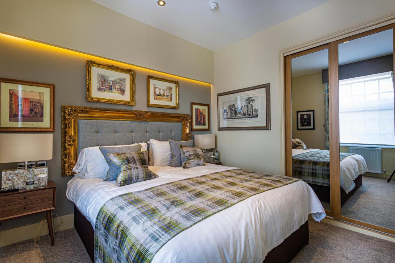 The Rutland Arms Hotel, Bakewell, Derbyshire Buitenkant foto