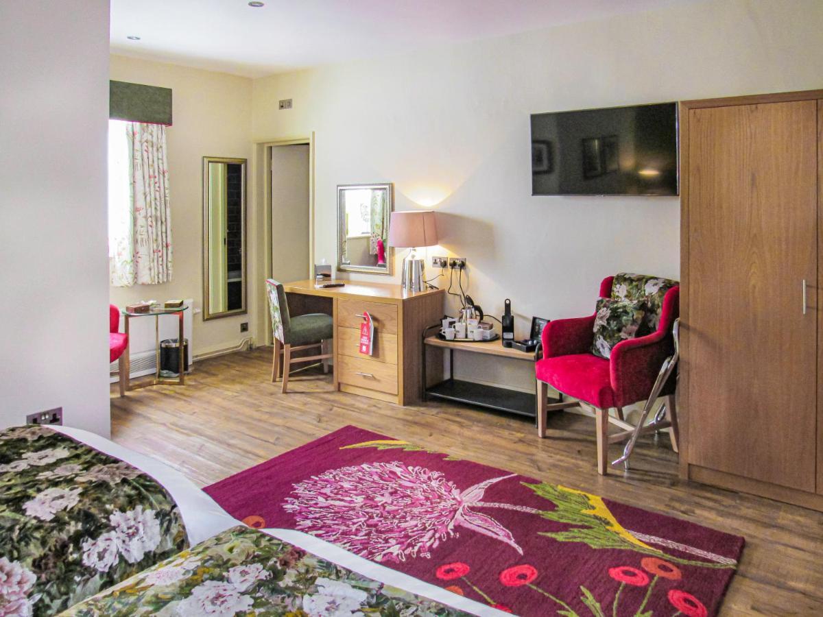 The Rutland Arms Hotel, Bakewell, Derbyshire Buitenkant foto