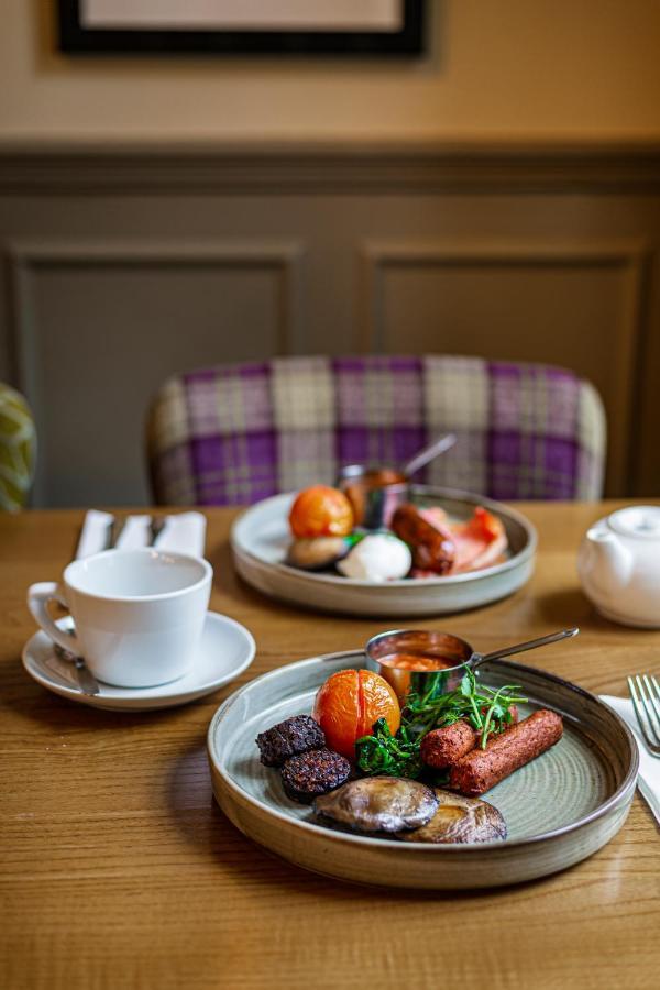 The Rutland Arms Hotel, Bakewell, Derbyshire Buitenkant foto