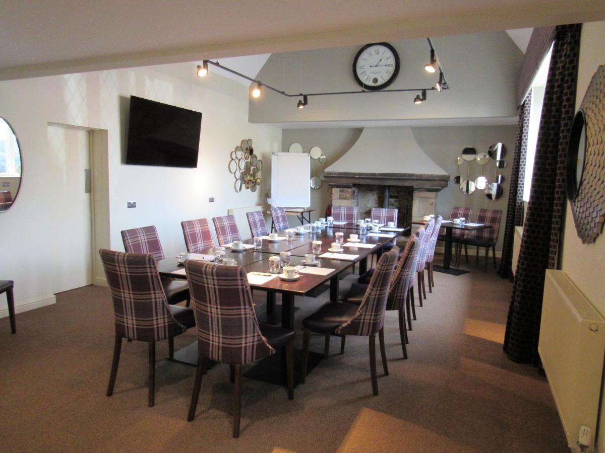 The Rutland Arms Hotel, Bakewell, Derbyshire Buitenkant foto