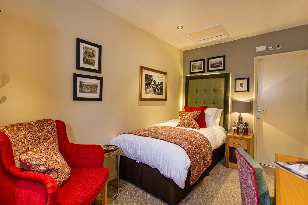The Rutland Arms Hotel, Bakewell, Derbyshire Buitenkant foto