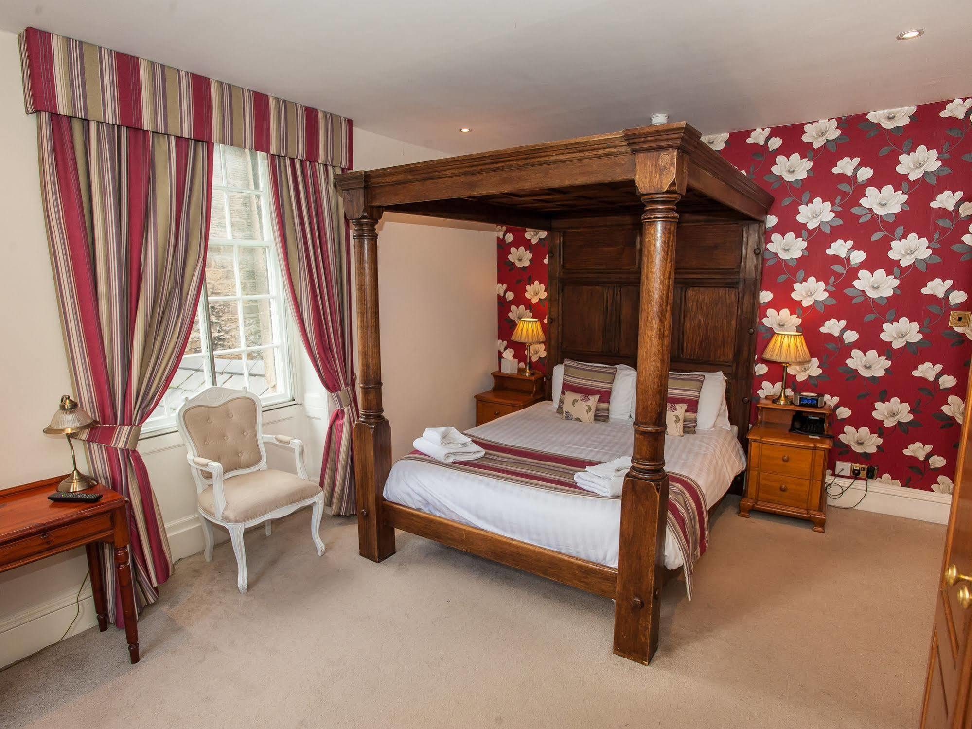 The Rutland Arms Hotel, Bakewell, Derbyshire Buitenkant foto