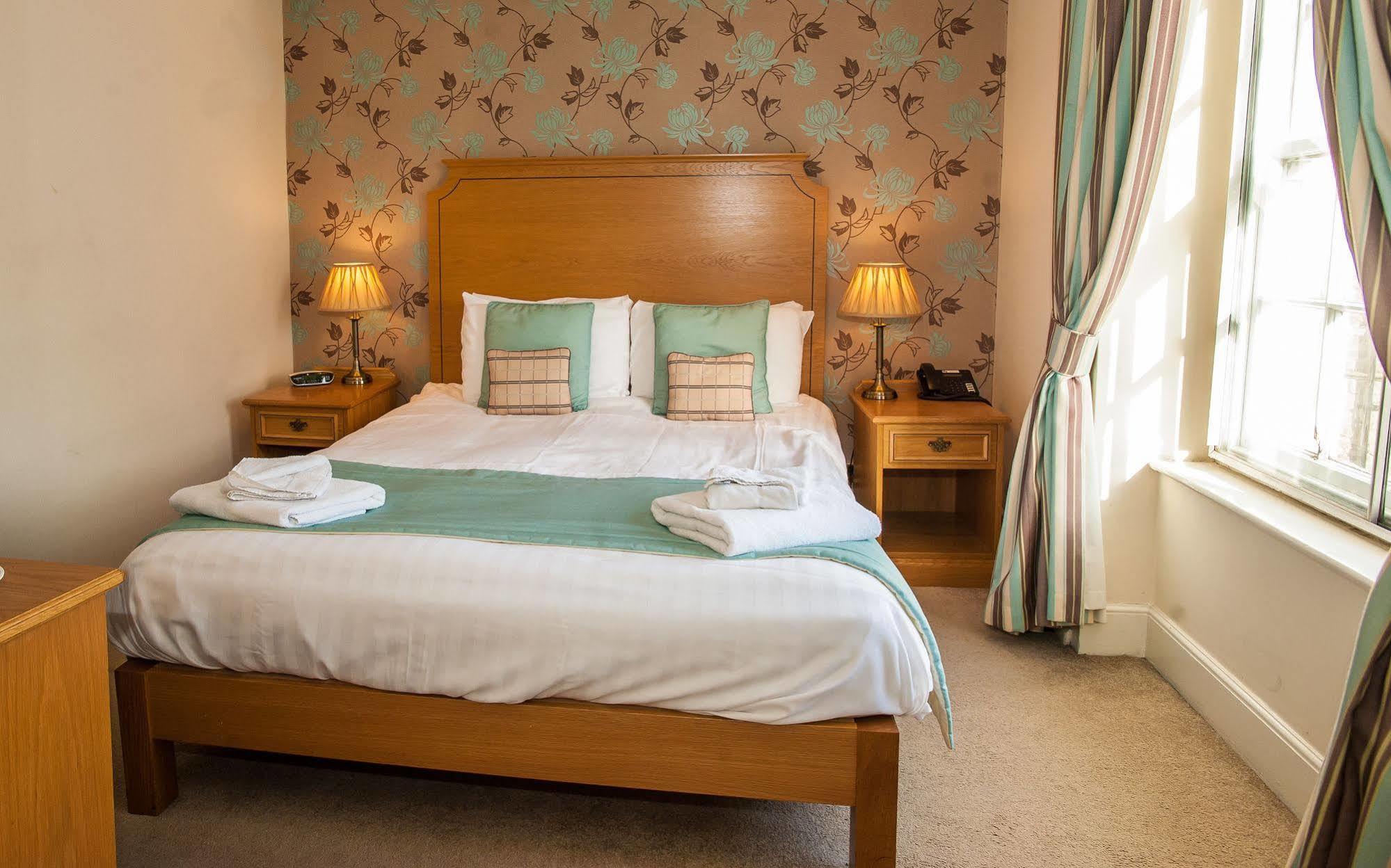 The Rutland Arms Hotel, Bakewell, Derbyshire Buitenkant foto